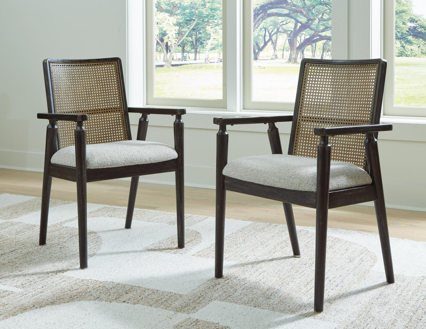 Ashley Express - Sillón Galliden Dining UPH (2 unidades)