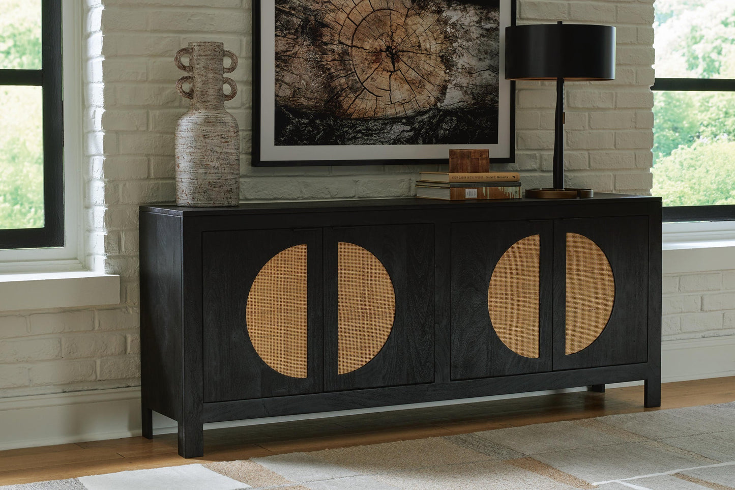Ashley Express - Gabinete decorativo Cliffiings