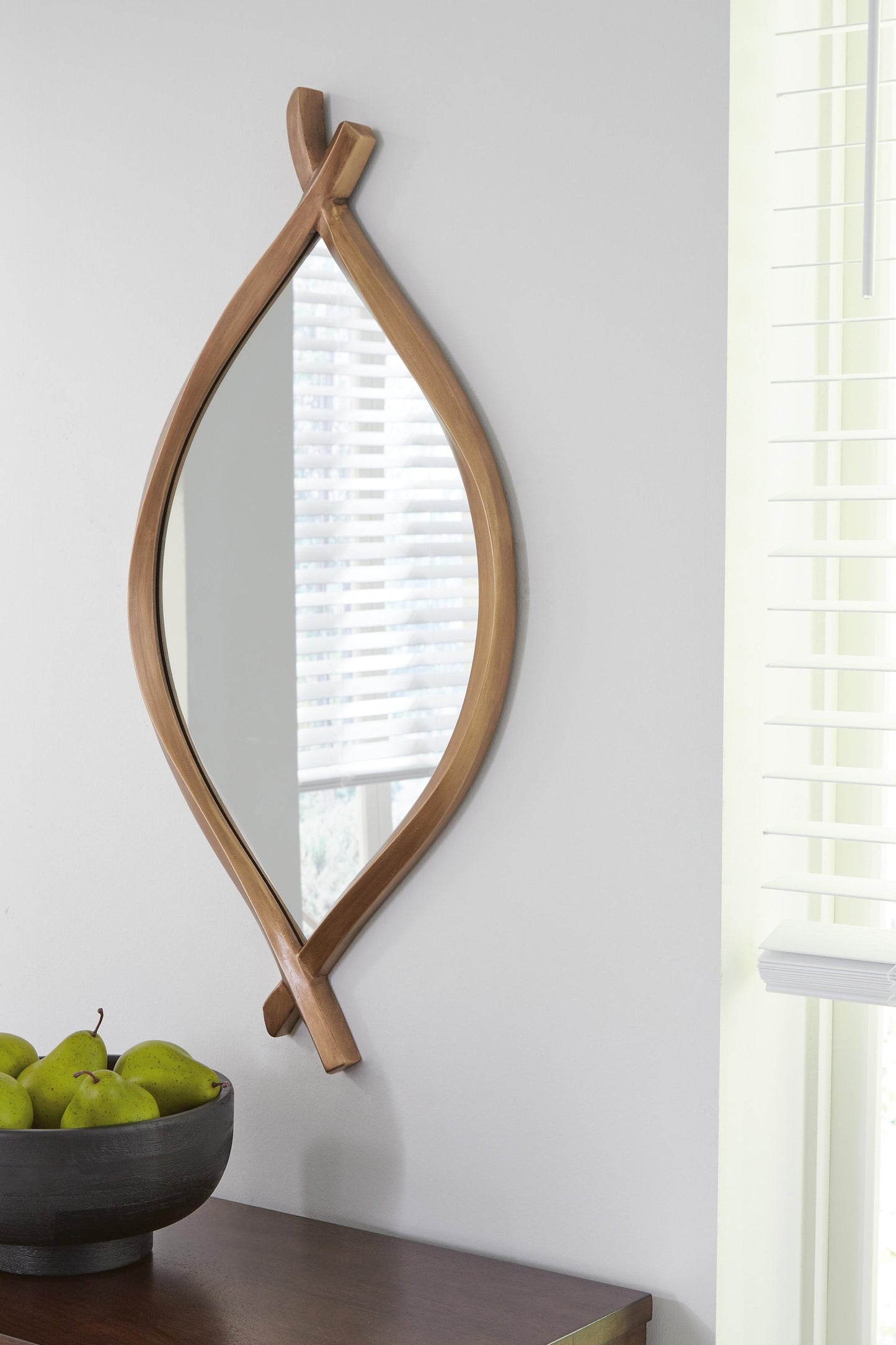 Ashley Express - Espejo decorativo Bartner