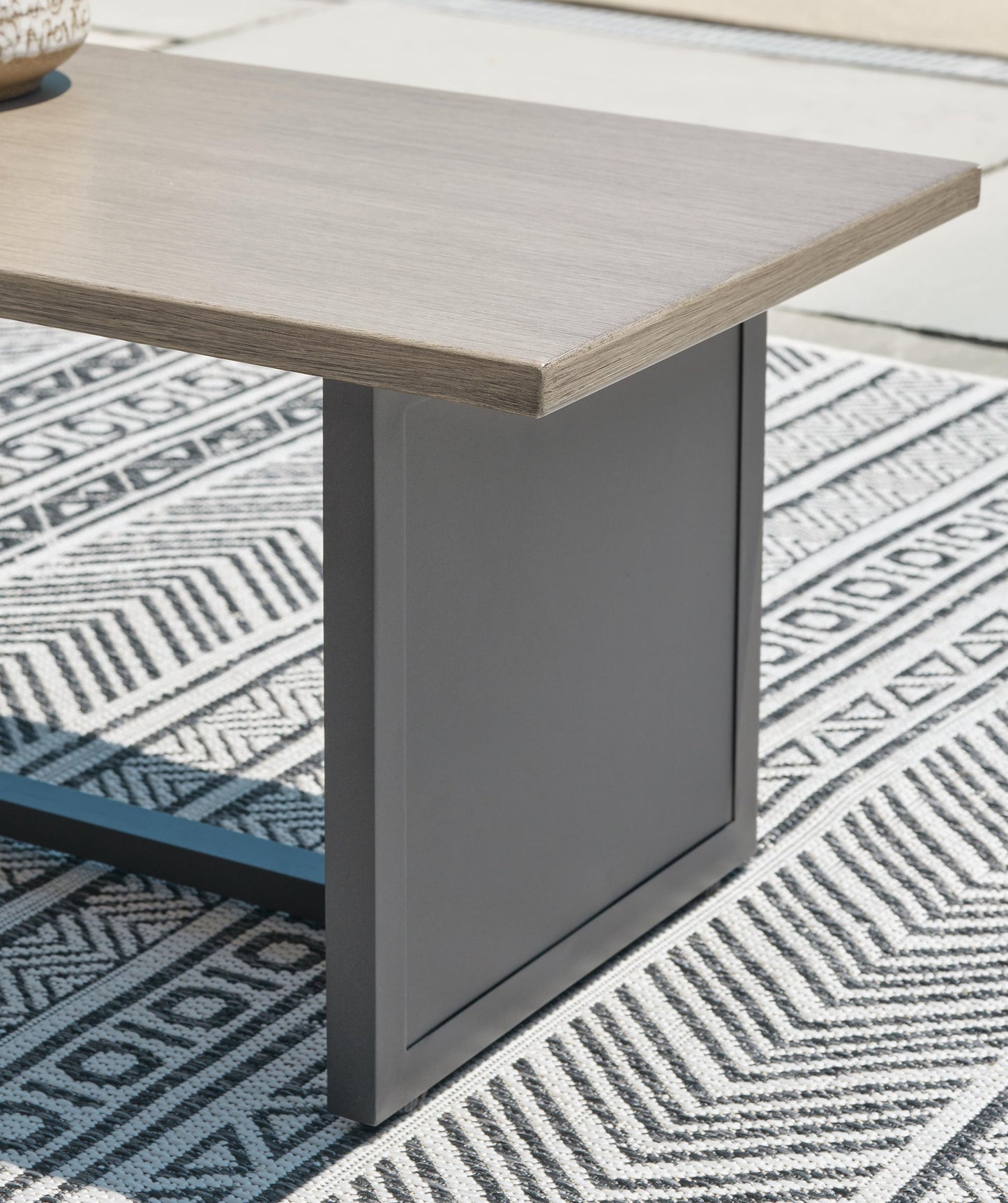 Ashley Express - Asientos modulares para exterior Bree Zee de 8 piezas