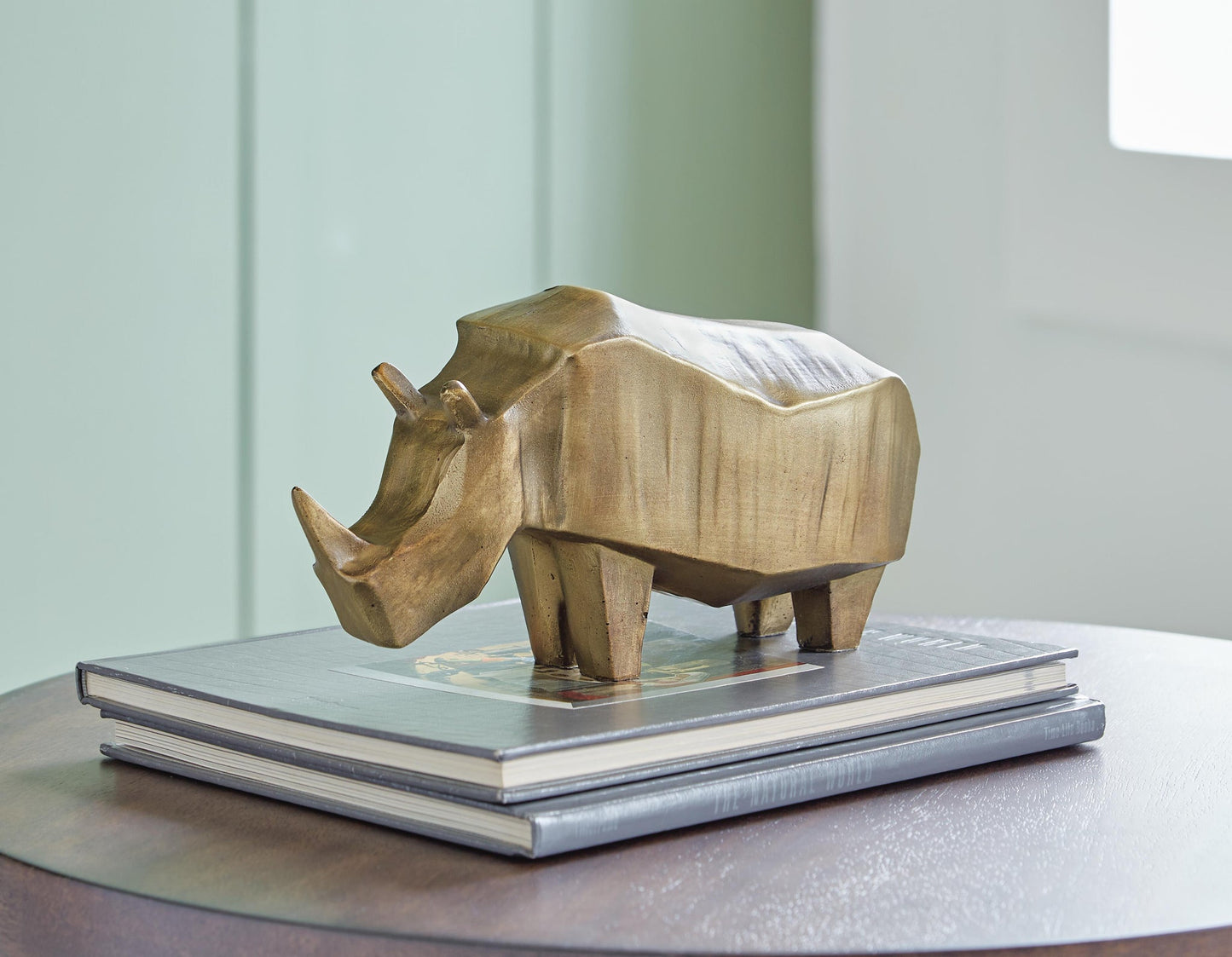 Ashley Express - Escultura de Gentwell
