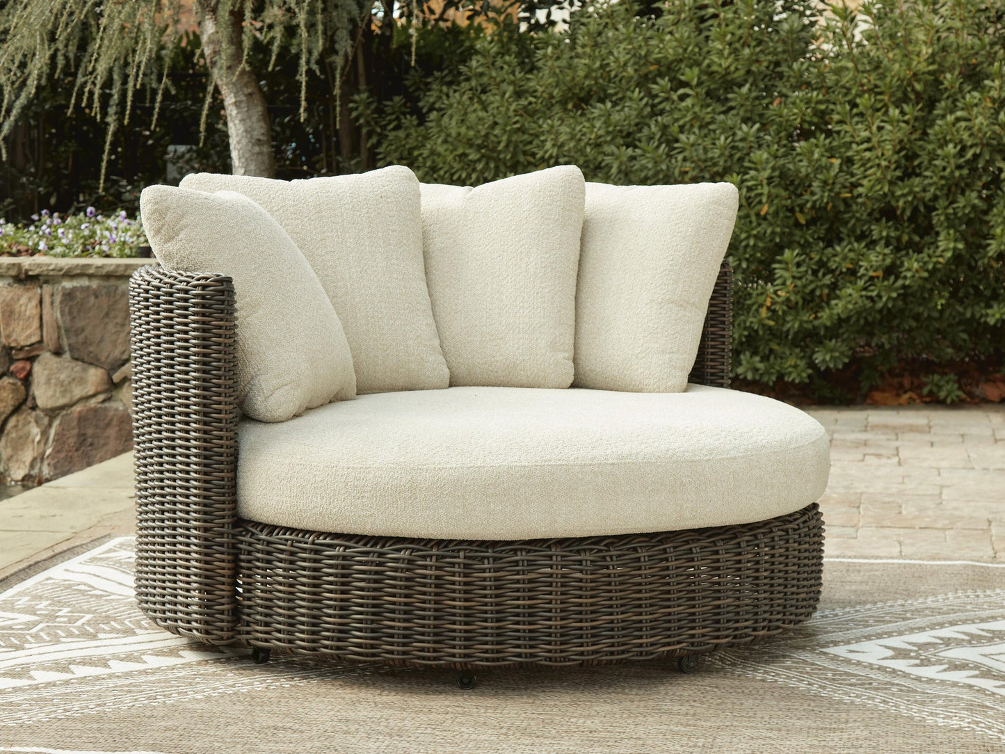 Sillón giratorio Kimora con cojín