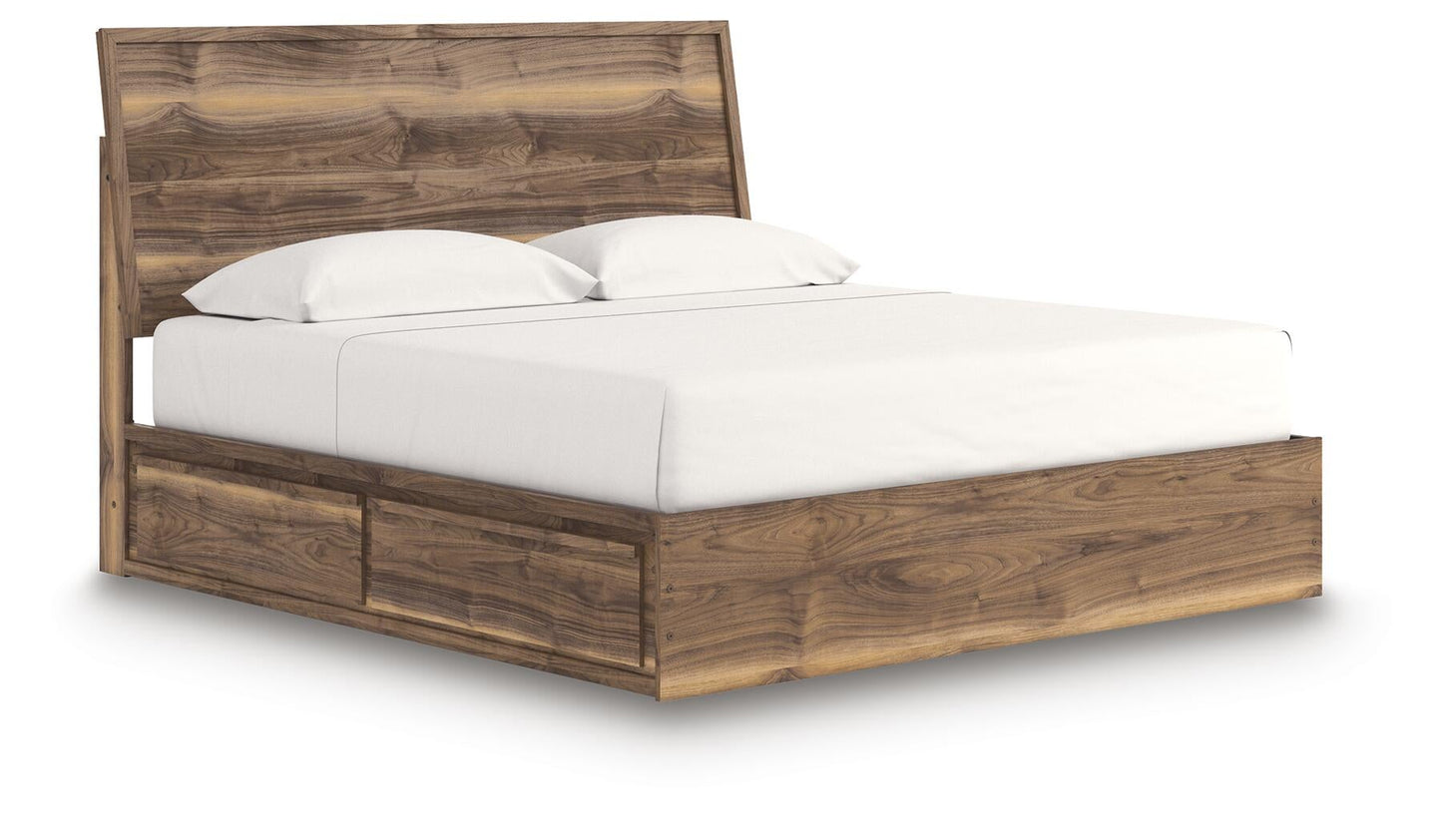 Ashley Express - Cama Chirason King con paneles y espacio de almacenamiento