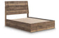 Ashley Express - Cama Queen Chirason con paneles