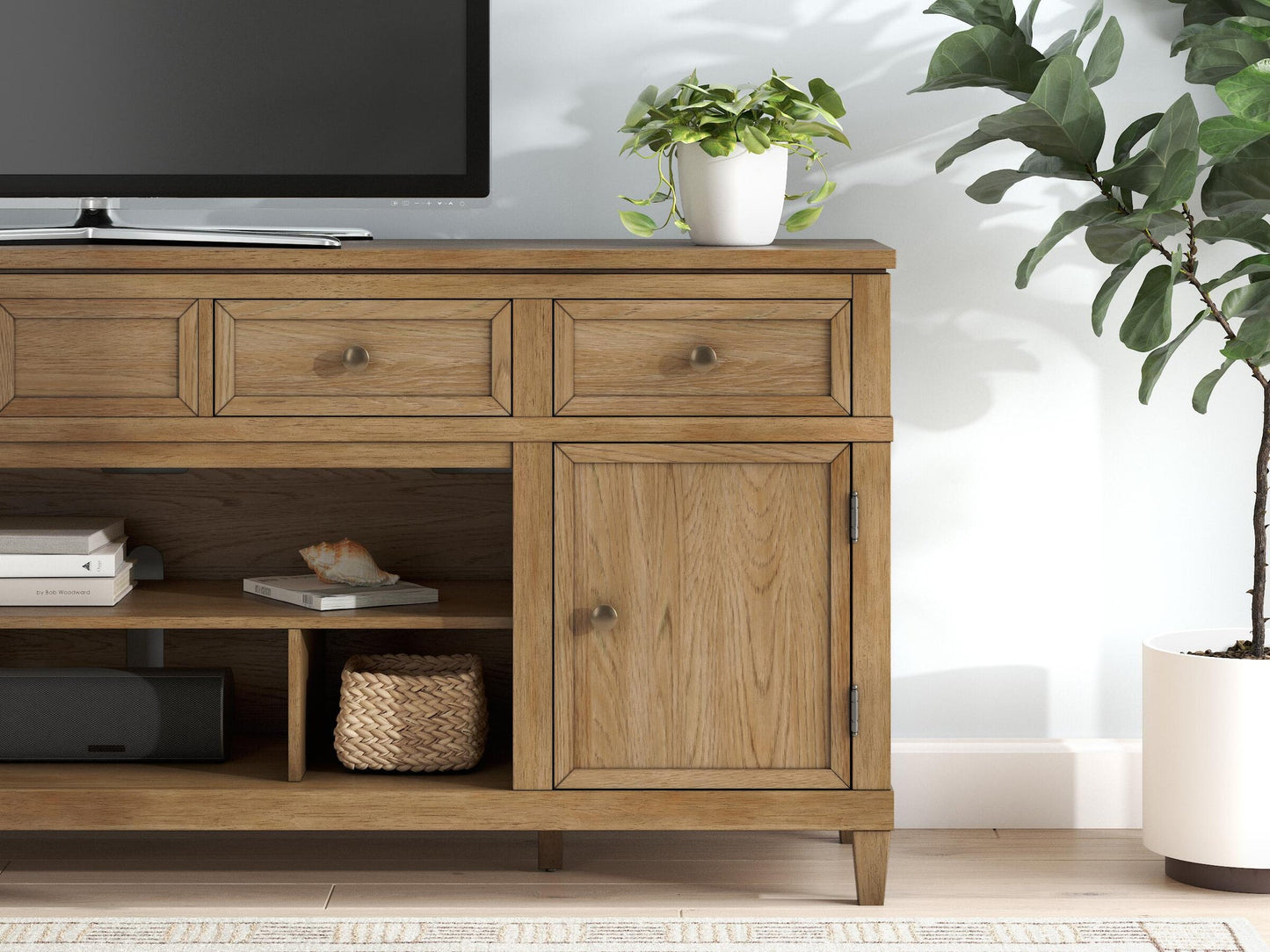 Mueble de TV Sharlance XL con opción de chimenea
