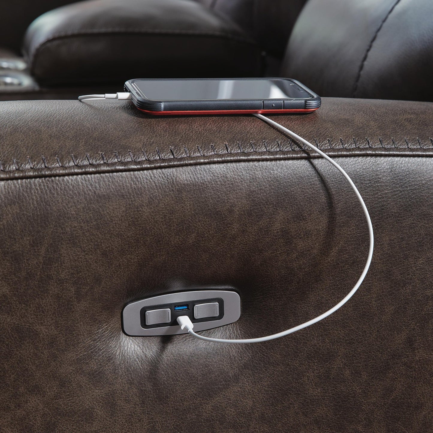 Sillón reclinable eléctrico Crossplex con reposacabezas ajustable