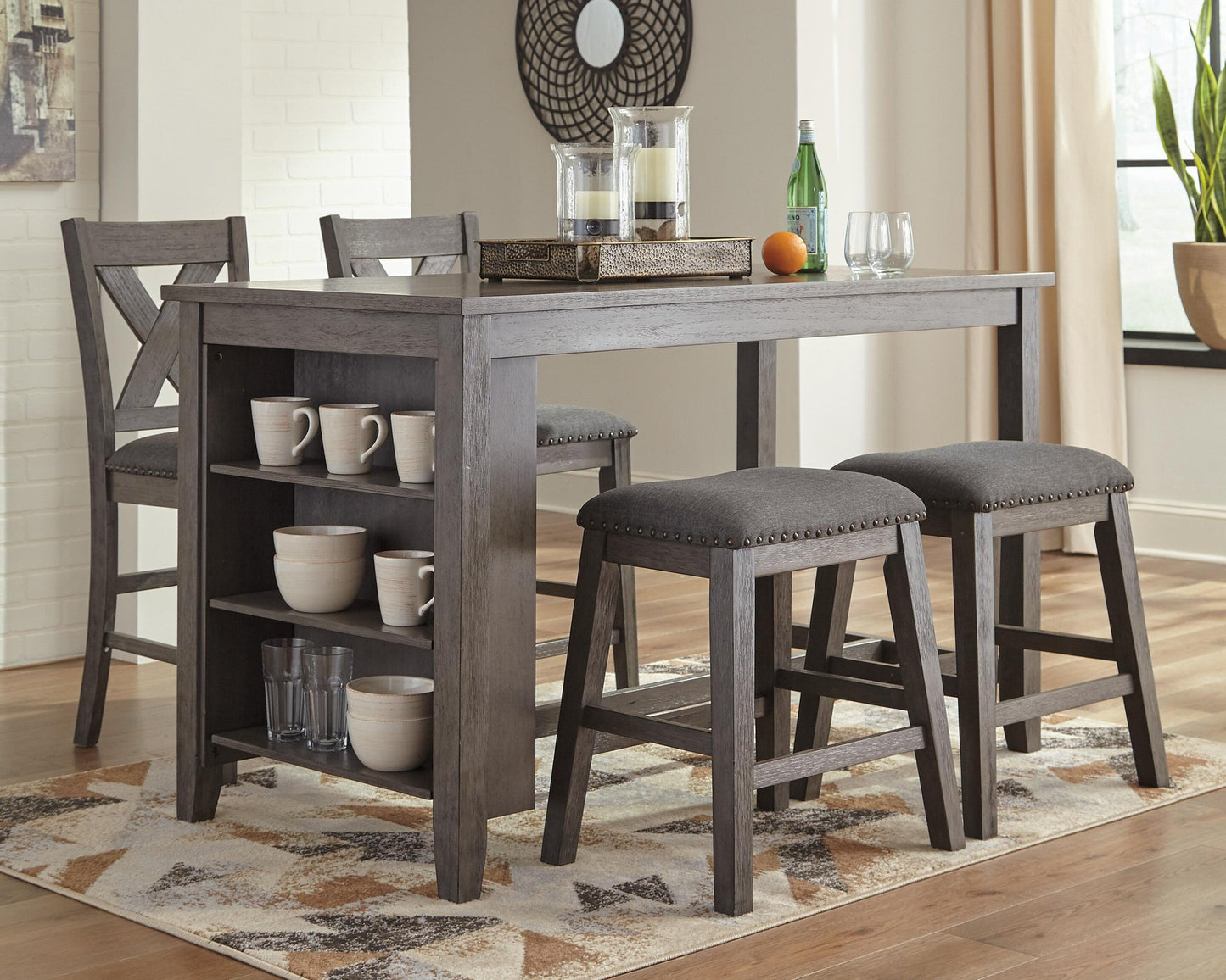 Ashley Express - Mesa de comedor alta Caitbrook y 4 taburetes